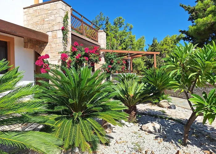 וילה Glamorous Nefeli *