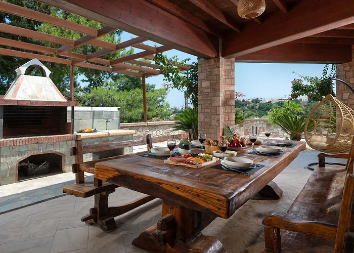 Glamorous Nefeli Villa *