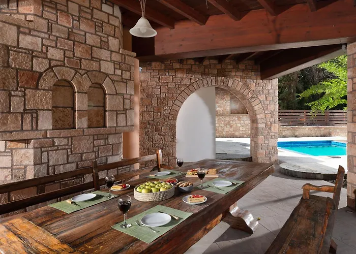 Glamorous Nefeli Villa *