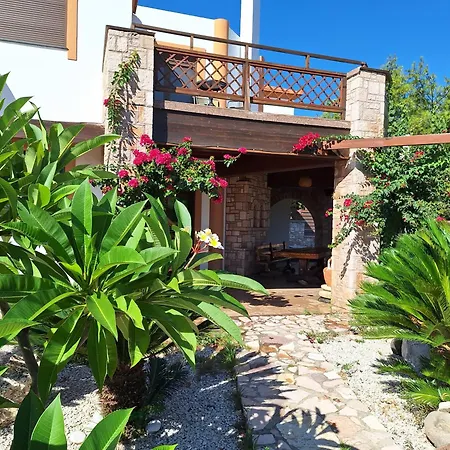 Glamorous Nefeli * Koskinou (Rhodes)